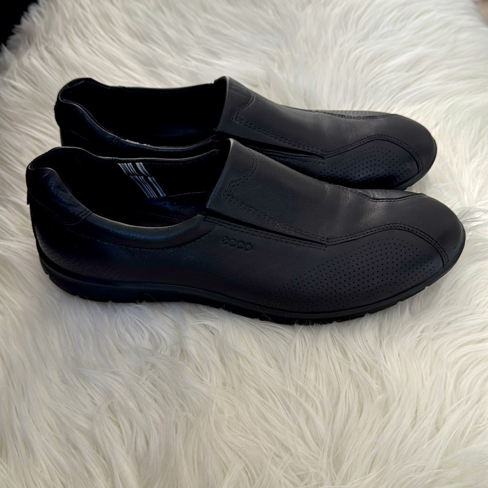ECCO unisex  Black Leather Shoes size 41 new